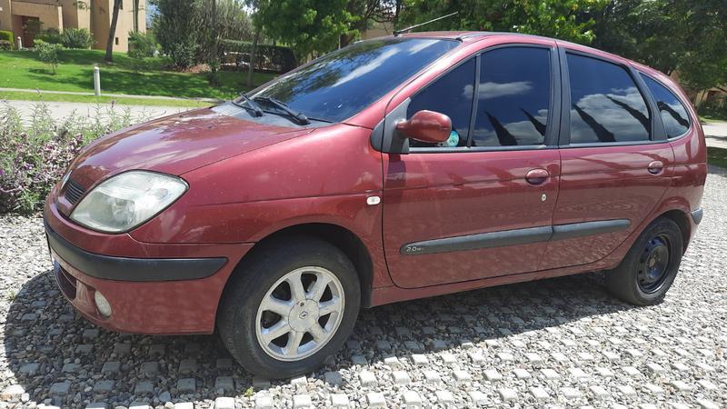 Renault Scénic • 2005 • 117,000 km 3