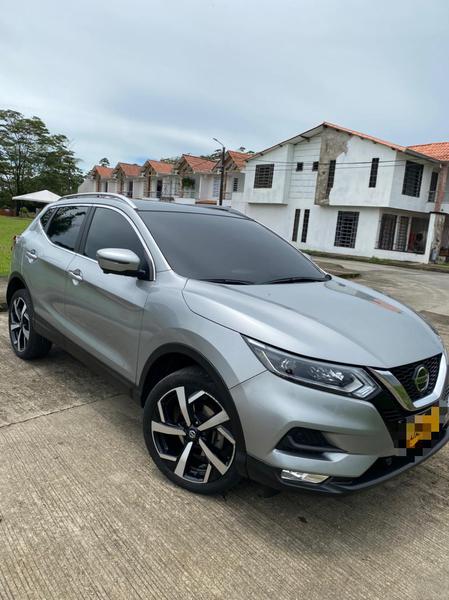 Nissan Qashqai • 2020 • 21,000 km 4