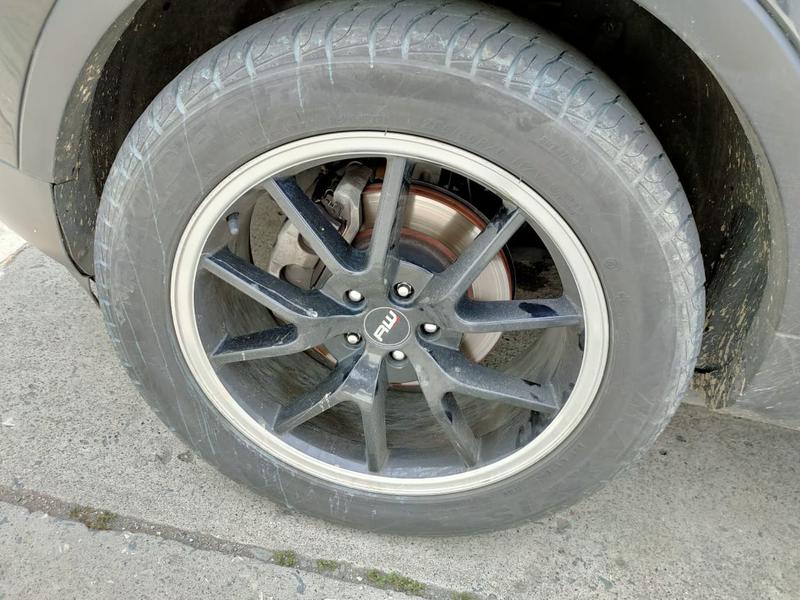 Ford Explorer • 2011 • 179,674 km 2