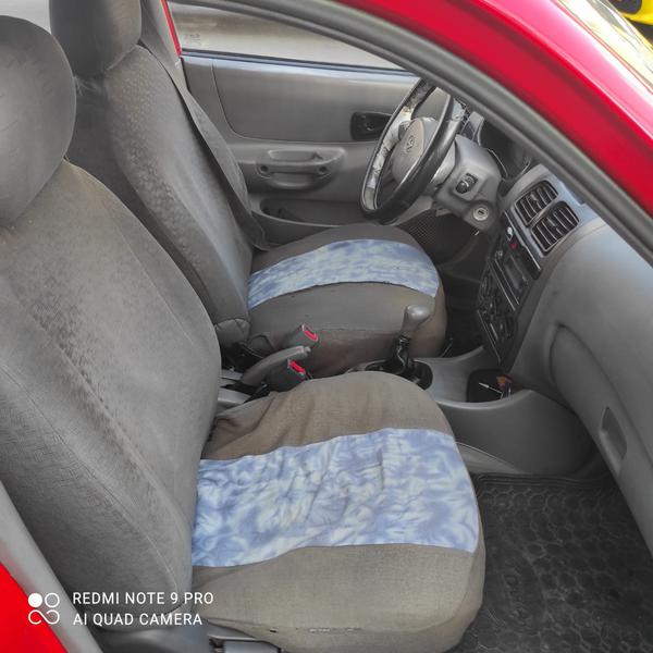 Hyundai Accent • 2004 • 11 km 3