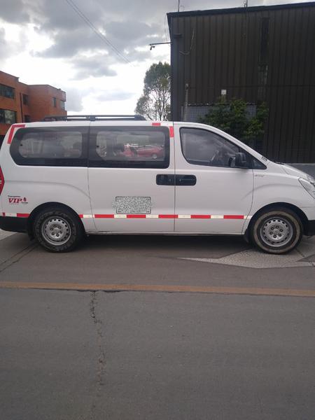 Hyundai H1 Van • 2013 • 97,000 km 1