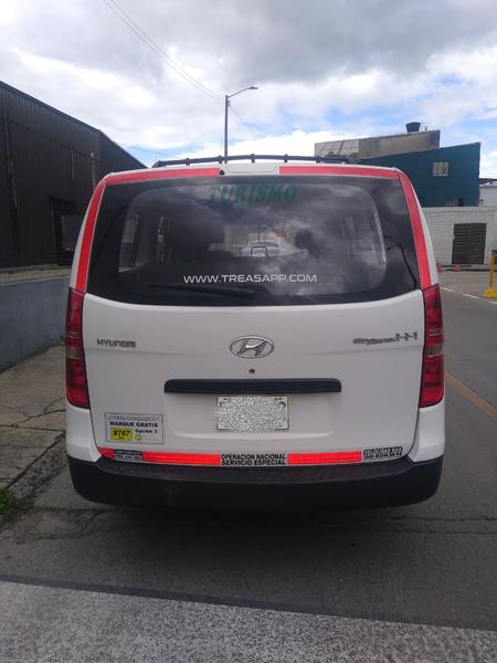 Hyundai H1 Van • 2013 • 97,000 km 3