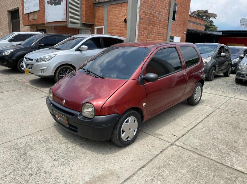 Renault Twingo • 2011 • 96,000 km 3