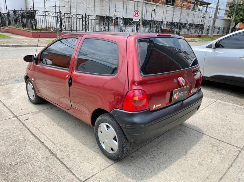 Renault Twingo • 2011 • 96,000 km 2