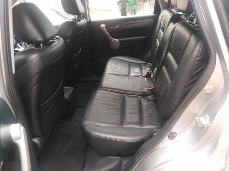 Honda CR-V • 2007 • 127,000 km 2