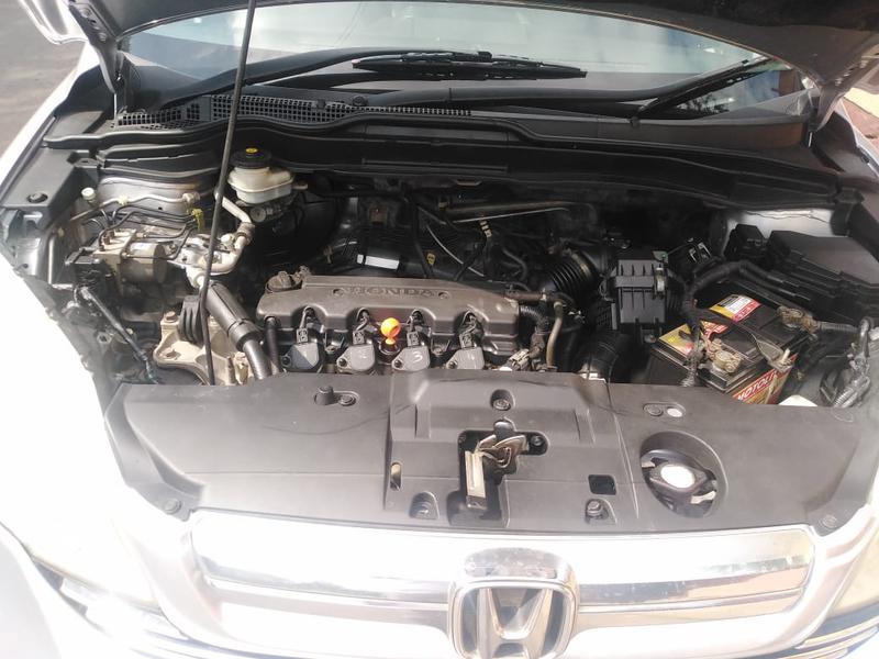Honda CR-V • 2007 • 127,000 km 7