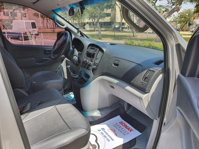 Hyundai H1 Bus • 2012 • 109,000 km 10