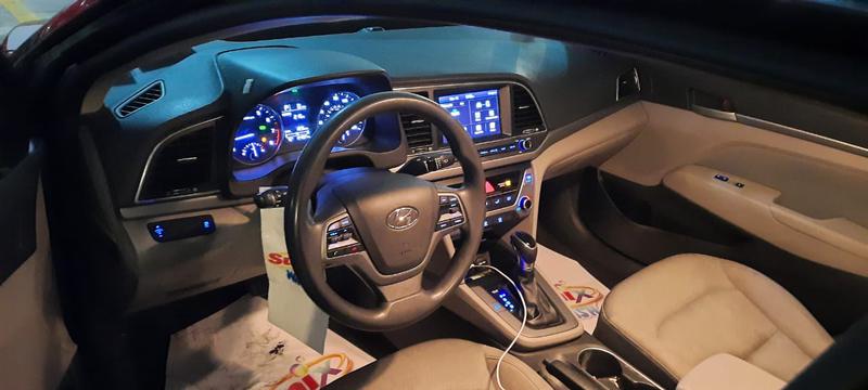 Hyundai Elantra • 2017 • 1 km 1