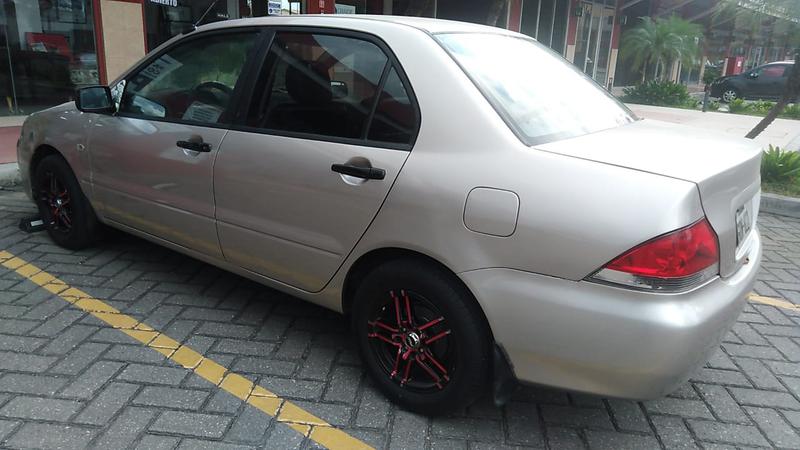 Mitsubishi Lancer • 2005 • 304,816 km 1