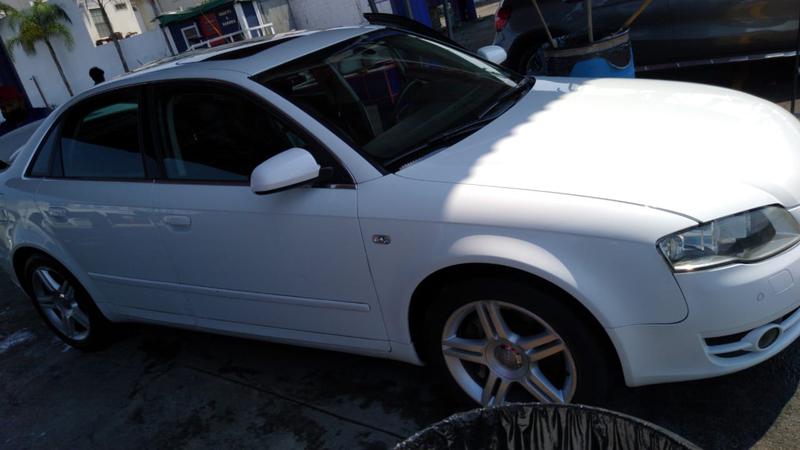 Audi A4 • 2008 • 150,000 km 2