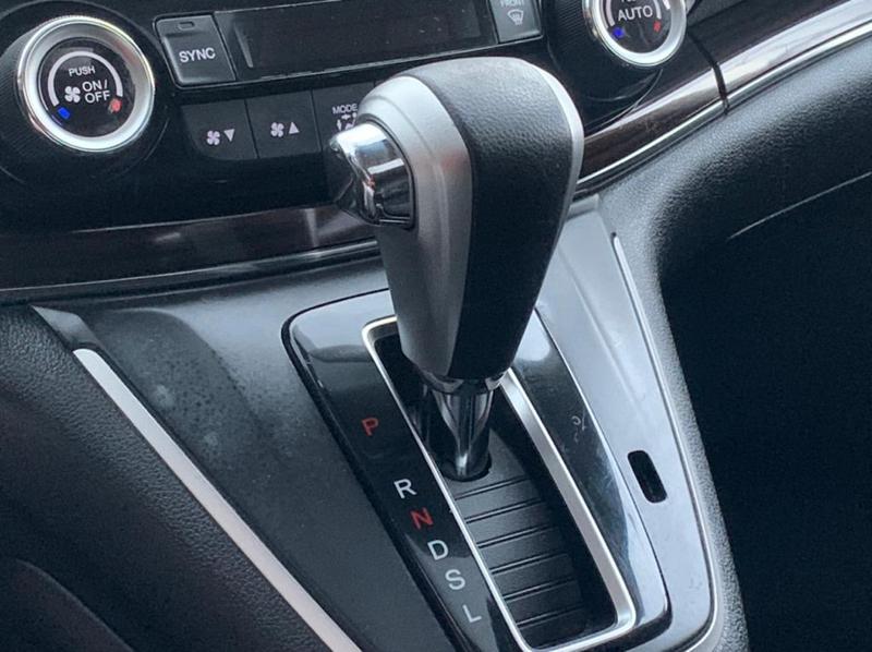 Honda CR-V • 2015 • 32,700 km 9