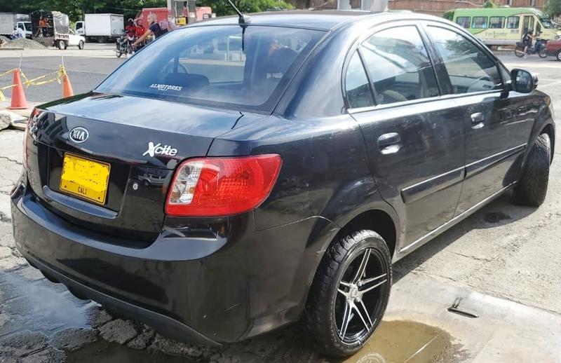 Kia Rio • 2012 • 113,000 km 2
