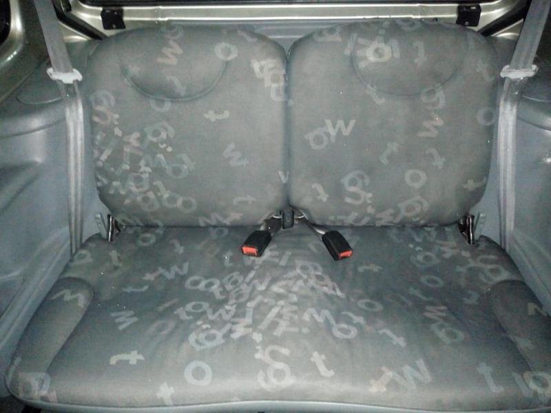 Renault Twingo • 2007 • 152,844 km 4