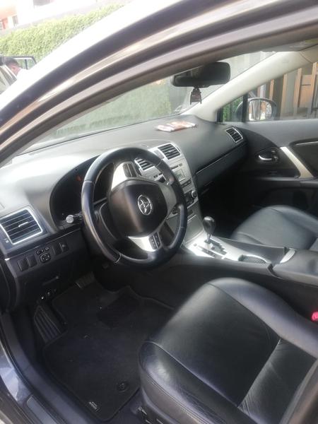 Toyota Avensis • 2013 • 85,000 km 3