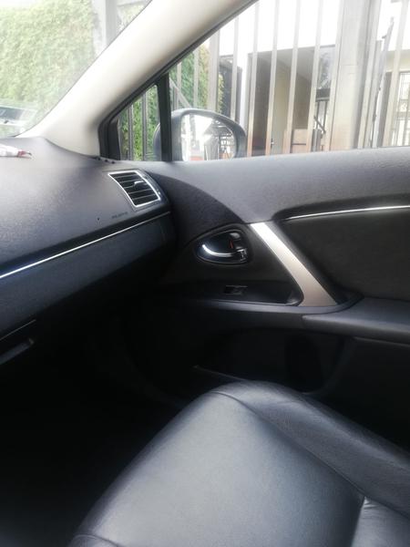 Toyota Avensis • 2013 • 85,000 km 7