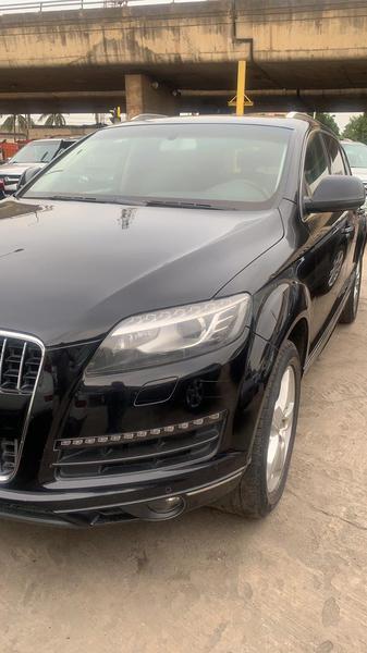 Audi Q7 • 2015 • 51,000 km 2