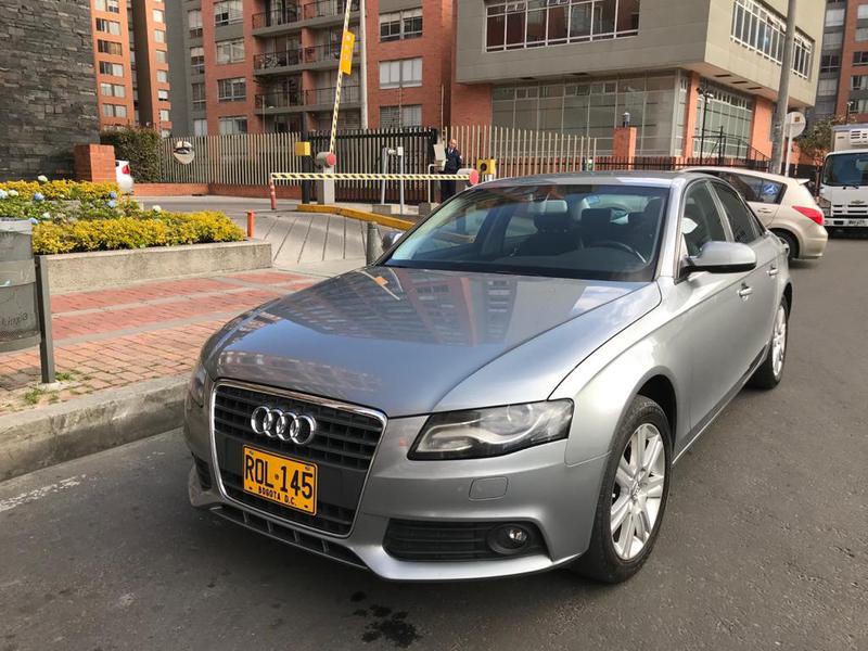 Audi A4 • 2012 • 76,000 km 2