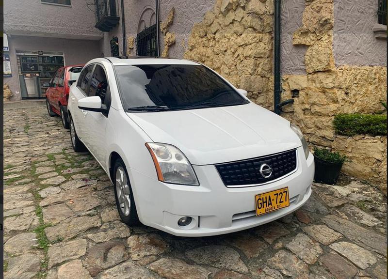 Nissan Sentra • 2009 • 97,000 km 3