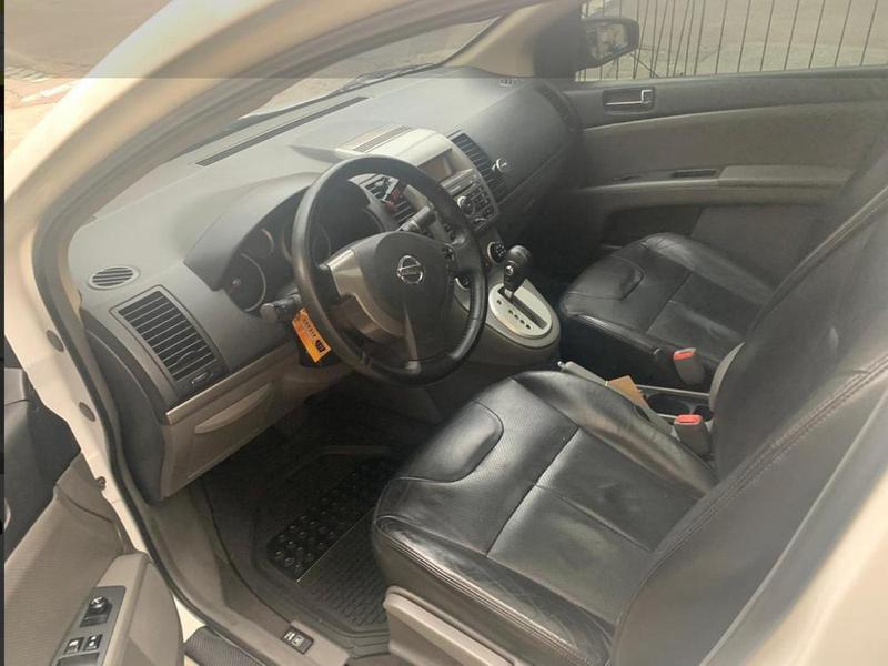 Nissan Sentra • 2009 • 97,000 km 1