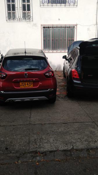 Renault Captur • 2021 • 5,847 km 5