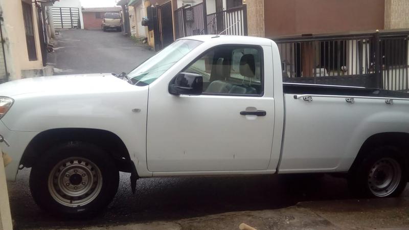 Mazda BT • 2011 • 193,000 km 1