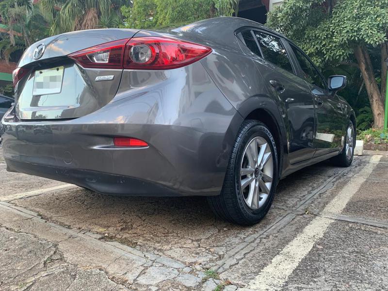 Mazda 3 • 2017 • 112,000 km 3