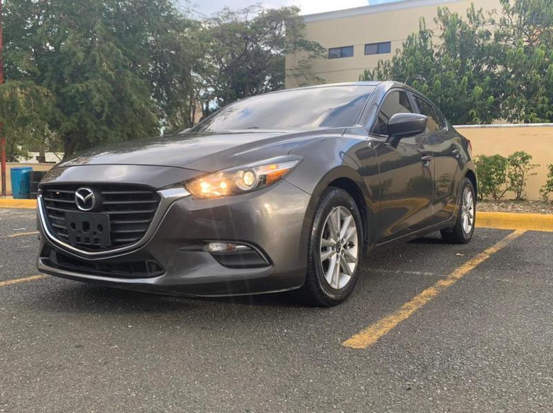 Mazda 3 • 2017 • 112,000 km 1