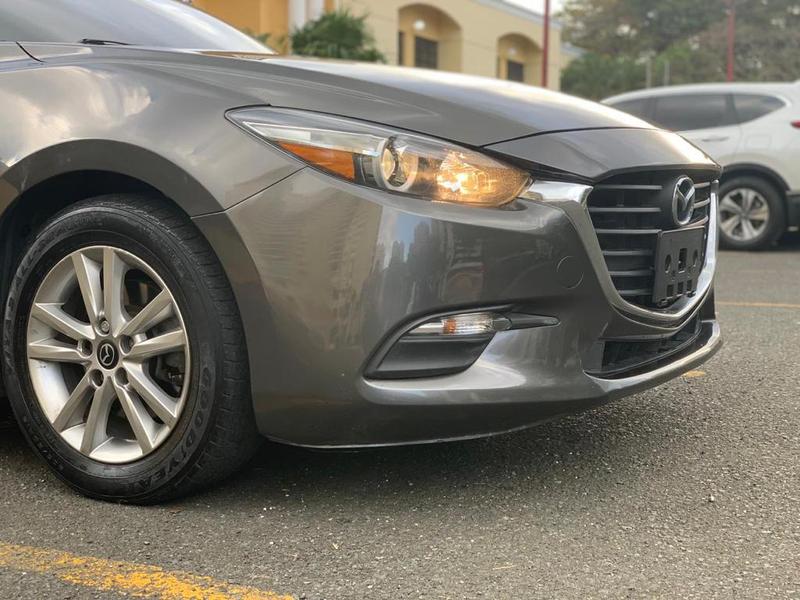 Mazda 3 • 2017 • 112,000 km 4