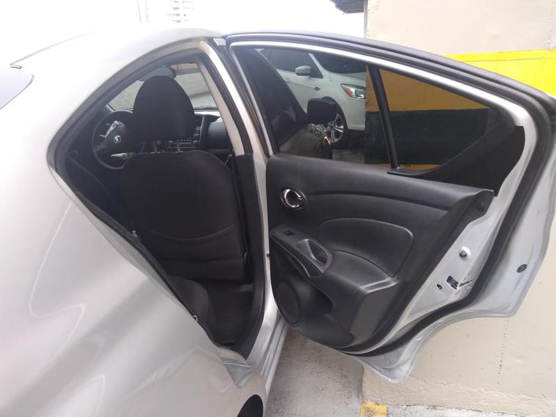 Nissan Versa • 2017 • 78,000 km 5