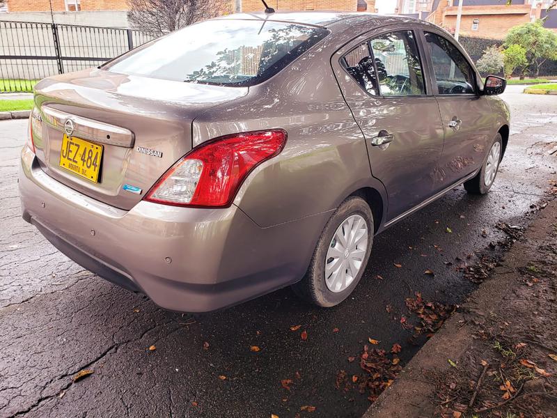 Nissan Versa sense • 2017 • 63,000 km 6