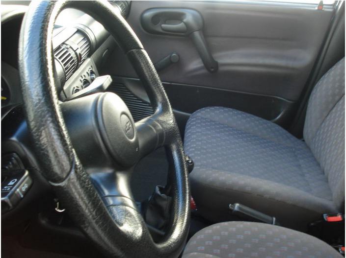 Chevrolet Corsa • 1999 • 79,411 km 2