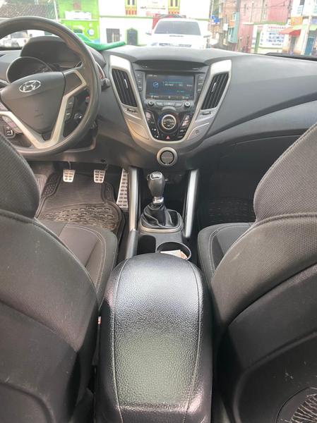 Hyundai Veloster • 2013 • 72,904 km 11