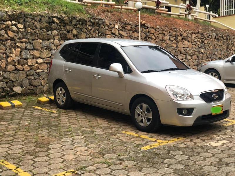 Kia Carens • 2012 • 126,799 km 6