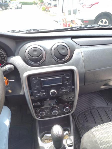 Renault Sandero • 2014 • 99,800 km 7