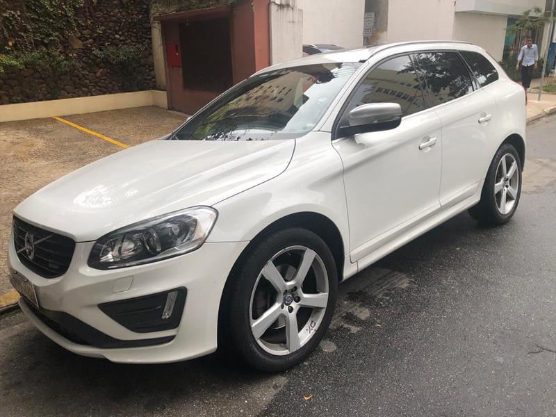 Volvo XC60 • 2015 • 60,000 km 4