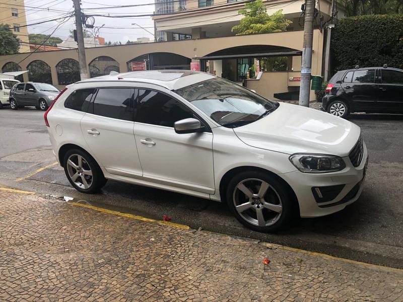 Volvo XC60 • 2015 • 60,000 km 8