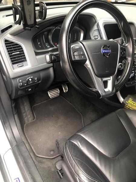 Volvo XC60 • 2015 • 60,000 km 9