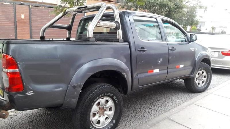 Toyota Hilux • 2012 • 98,000 km 3