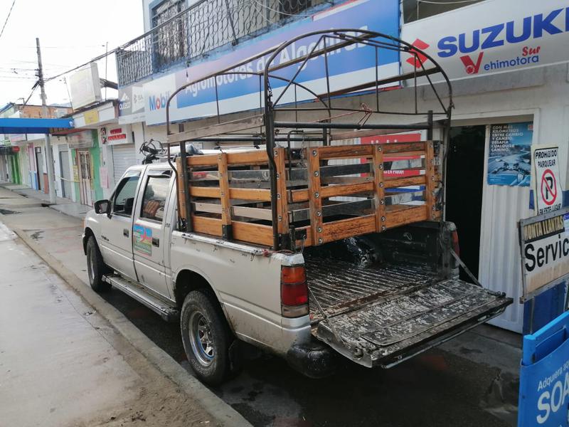 Chevrolet Luv • 1996 • 200,000 km 3