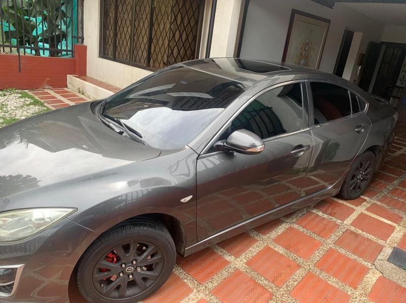 Mazda 6 • 2011 • 134,941 km 3