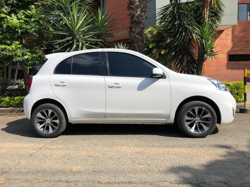 Nissan March • 2018 • 38,000 km 1