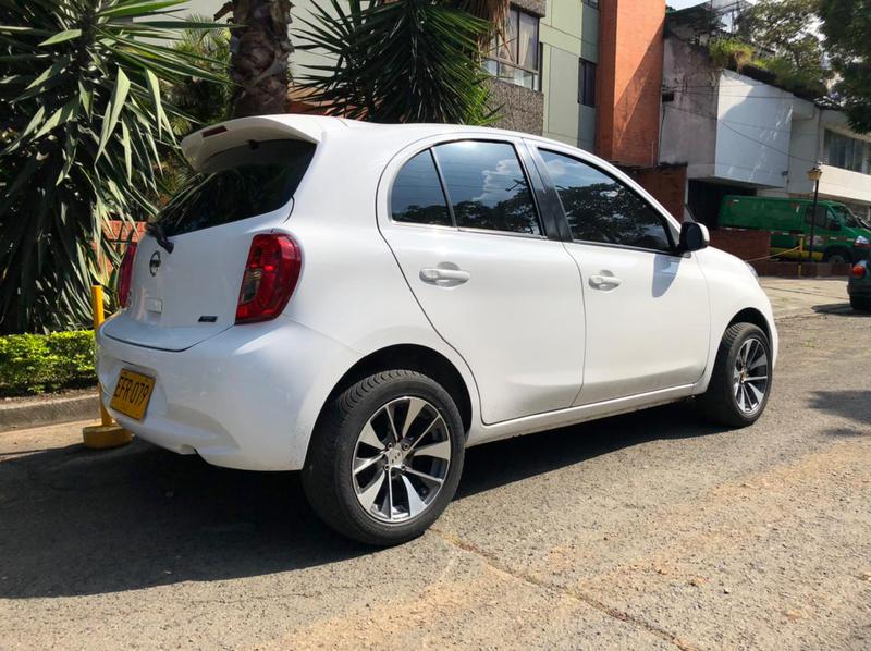 Nissan March • 2018 • 38,000 km 5