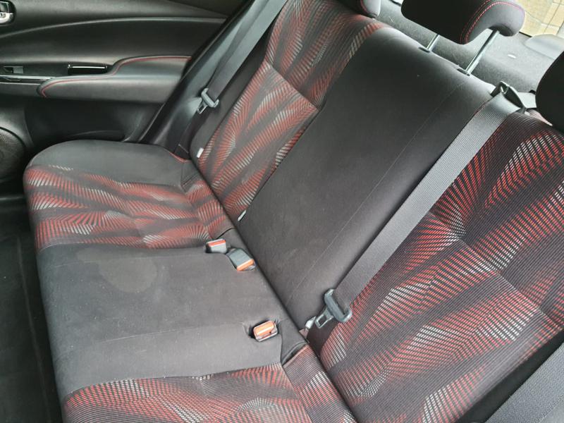 Toyota Yaris • 2019 • 74,000 km 4