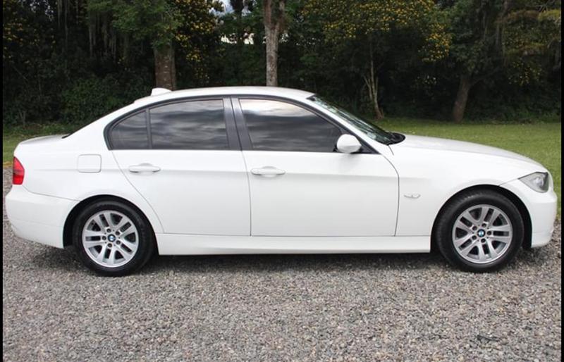 BMW M3 • 2008 • 165,000 km 1