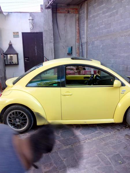 Volkswagen Beetle • 2000 • 58,000 km 1