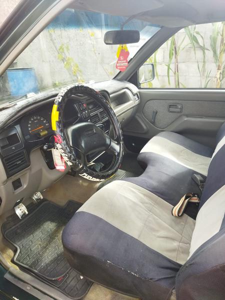 Chevrolet Luv • 1999 • 250,000 km 3