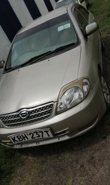 Toyota Corolla • 2002 • 270,000 km 3