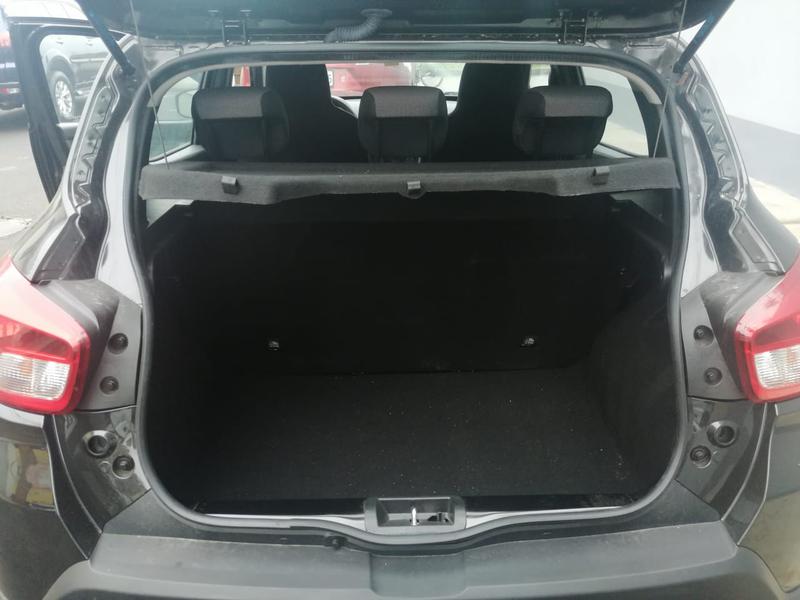 Renault 10 • 2020 • 222 km 6