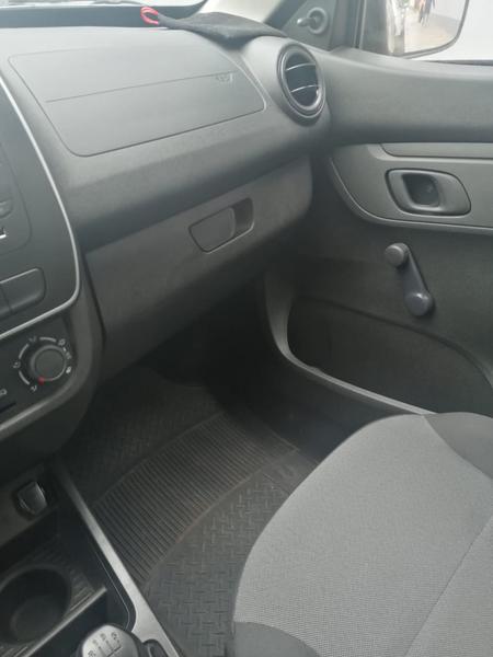 Renault 10 • 2020 • 222 km 9