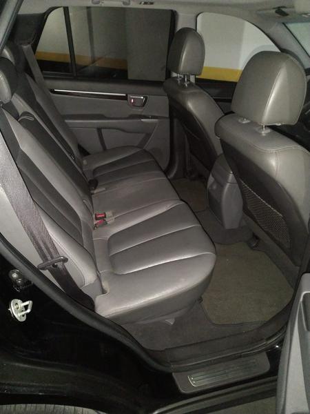 Hyundai Santa Fe • 2012 • 1 km 4